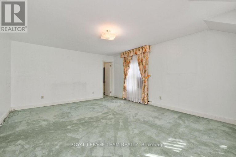 28850677/123-ivy-crescent/new-edinburgh/ottawa/ontario/K1M1Y1_27