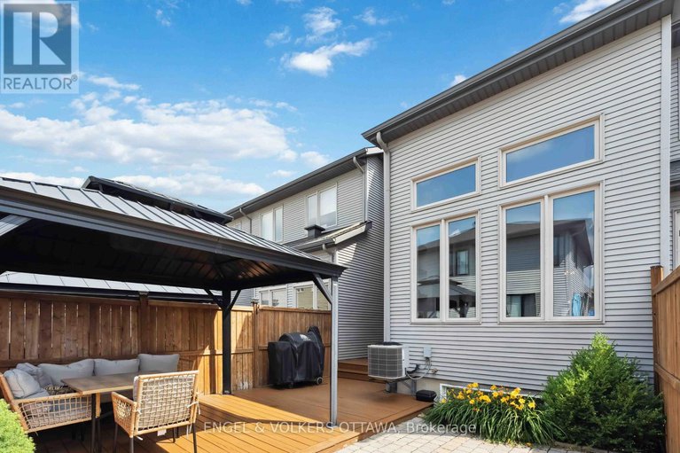 28800618/741-morningstar-way/mer-bleuebradley-estatesanderson-park/ottawa/ontario/K1W0G6_39