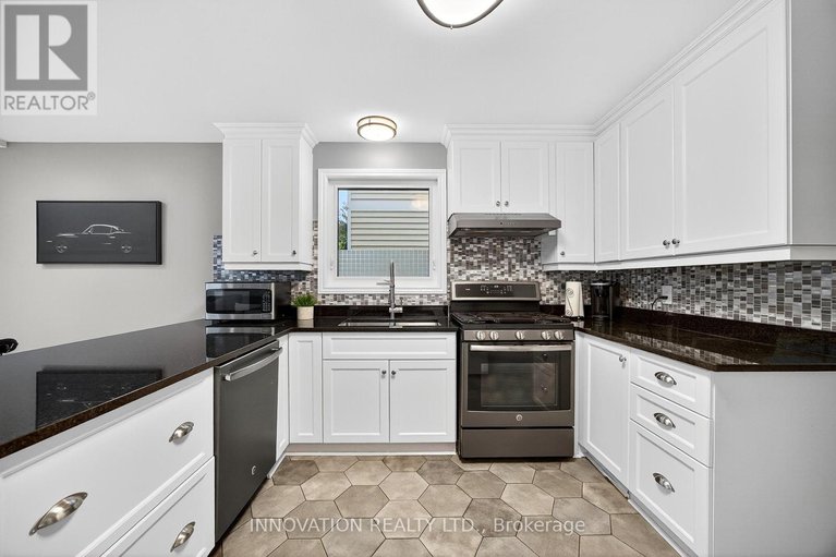 29023433/7-hyannis-avenue/cedargrovefraserdale/ottawa/ontario/K2J3H9_11
