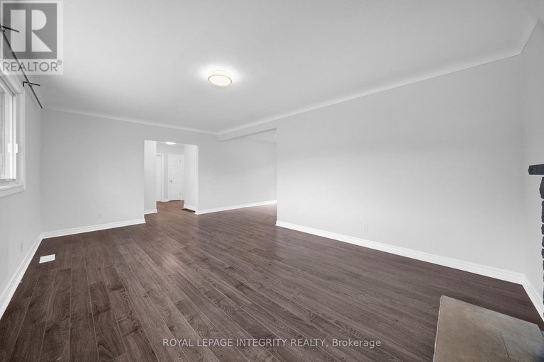 28649206/18-sullivan-avenue/meadowlandscrestview/ottawa/ontario/K2G1T3_11