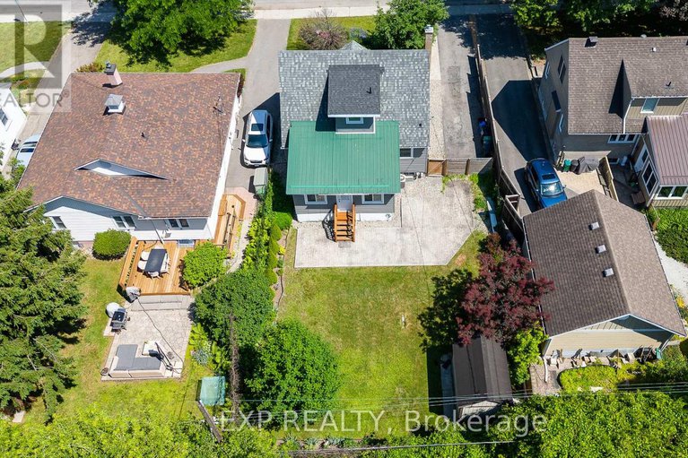28543964/1552-caledon-street/riverview-park/ottawa/ontario/K1G0H9_37