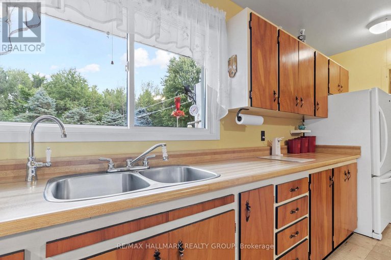 28791608/5542-algonquin-road/augusta-twp/augusta/ontario/K0E1T0_25