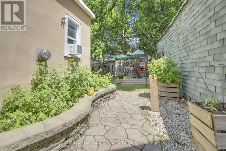 28532587/299-parkdale-avenue/hintonburg/ottawa/ontario/K1Y1G5_33