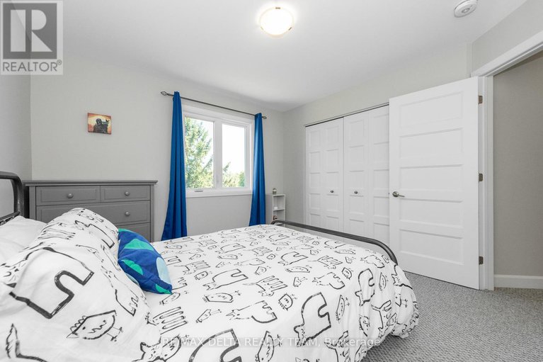 28960948/688-geneva-crescent/embrun/russell/ontario/K0A1W0_30