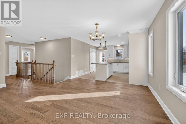 29612429/53-craig-street/village-of-russell/russell/ontario/K4R1A6_6