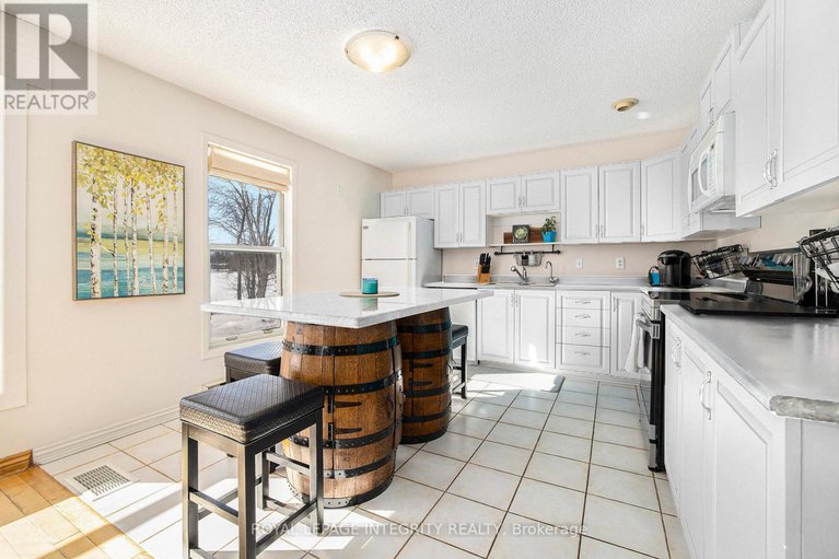 28438054/103-mcveety-road/drummondnorth-elmsley-north-elmsley-twp/drummondnorth-elmsley/ontario/K7H3C7_12