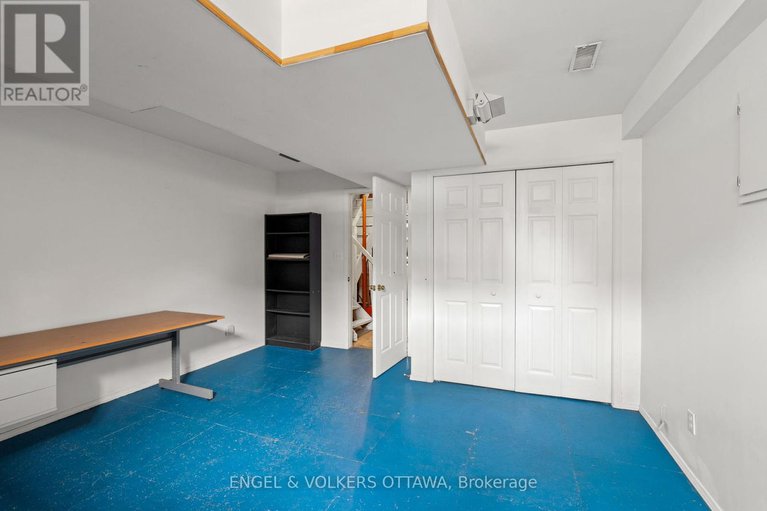 28203479/95-goulburn-avenue/sandy-hill/ottawa/ontario/K1N8C9_26