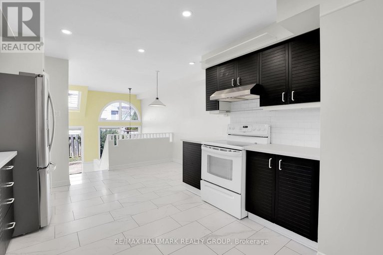 28244394/303-sherwood-drive/civic-hospital/ottawa/ontario/K1Y3W7_17