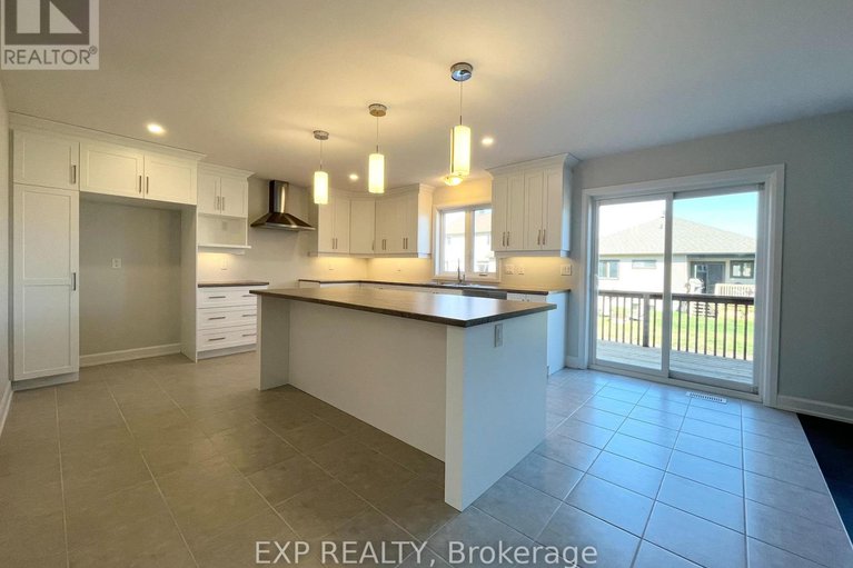 29046527/827-solidex-place/village-of-russell/russell/ontario/K4R0C7_6