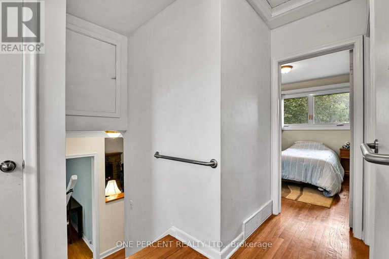 28647610/1244-joyce-crescent/bel-air-heights/ottawa/ontario/K2C2M9_17
