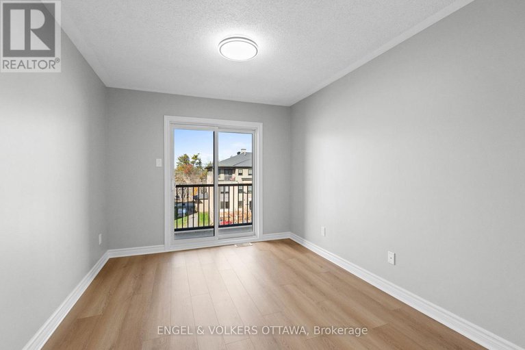 29165857/42-261-titanium-private/convent-glen-north/ottawa/ontario/K1C0A5_18