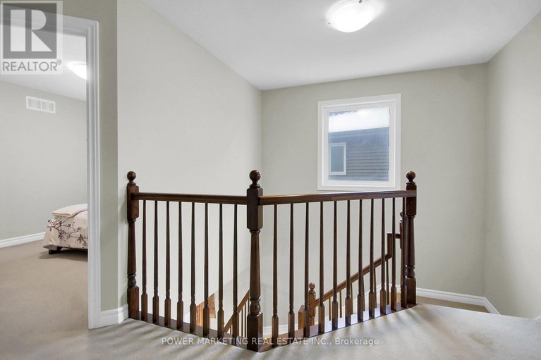 29254434/1076-cobble-hill-drive/cedargrovefraserdale/ottawa/ontario/K2J3L7_21