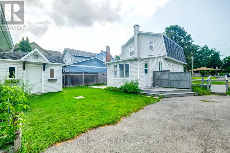 28332843/453-pleasant-park-road/alta-vistafaircrest-heights/ottawa/ontario/K1H5M9_31
