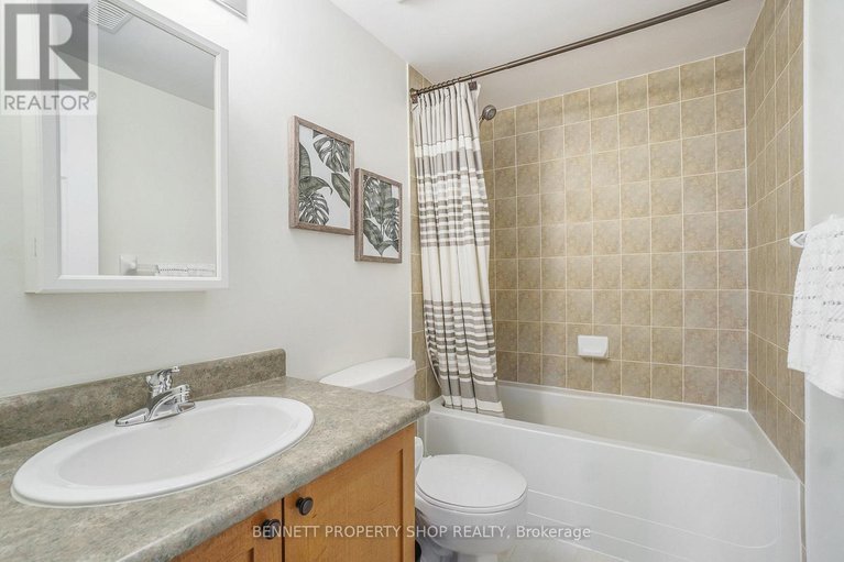 28526272/f-99-crestway-drive/barrhaven-east/ottawa/ontario/K2G7C6_13