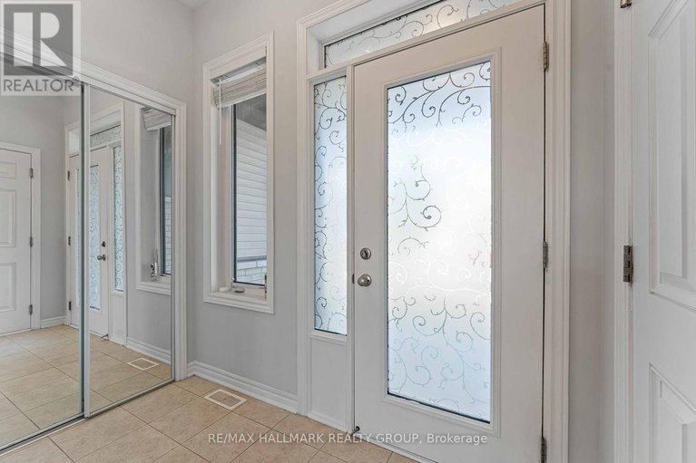 28828878/402-edgevalley-court/stittsville-north/ottawa/ontario/K2S2R3_2