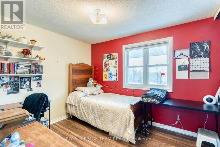 29612401/1255-old-perth-road/mississippi-mills-ramsay-twp/mississippi-mills/ontario/K0A1A0_11