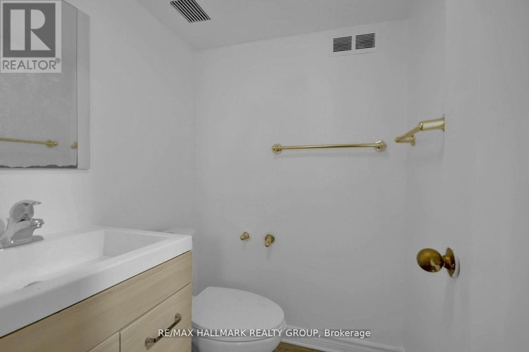 29220423/1-1821-walkley-road/urbandale-acres/ottawa/ontario/K1H6X9_43