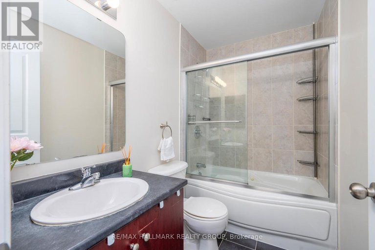 28582294/39-39-hawkstone-gate/beaverbrook/ottawa/ontario/K2K0A3_28