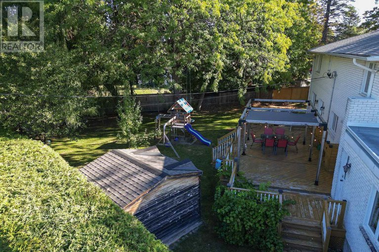 28938196/3062-upper-otterson-place/mooneys-bayrevelstoke/ottawa/ontario/K1V7B6_44