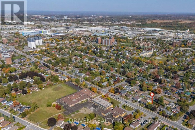 28997578/2175-st-laurent-boulevard/hawthorne-meadows/ottawa/ontario/K1G1A8_11