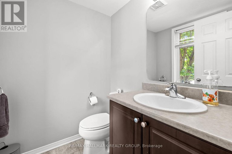 28440261/235-keltie-private/longfields/ottawa/ontario/K2J0A3_7