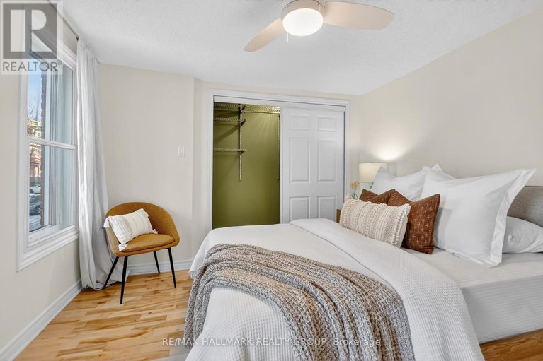 29423662/4-lower-charlotte-street/lower-town/ottawa/ontario/K1N8K1_16