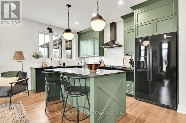 28534403/1684-trizisky-street/north-dundas-mountain-twp/north-dundas/ontario/K0E1S0_26