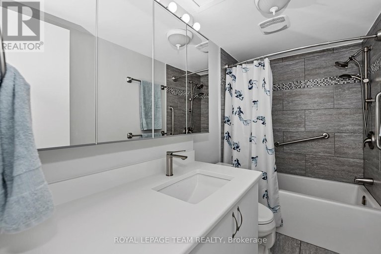 28918766/1095-ambleside-drive/woodroffe/ottawa/ontario/K2B8E2_31