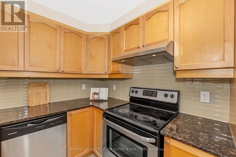 28578921/503-coldwater-crescent/emerald-meadowstrailwest/ottawa/ontario/K2M0J4_10