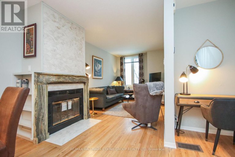 28220496/239-york-street/lower-town/ottawa/ontario/K1N5T9_7
