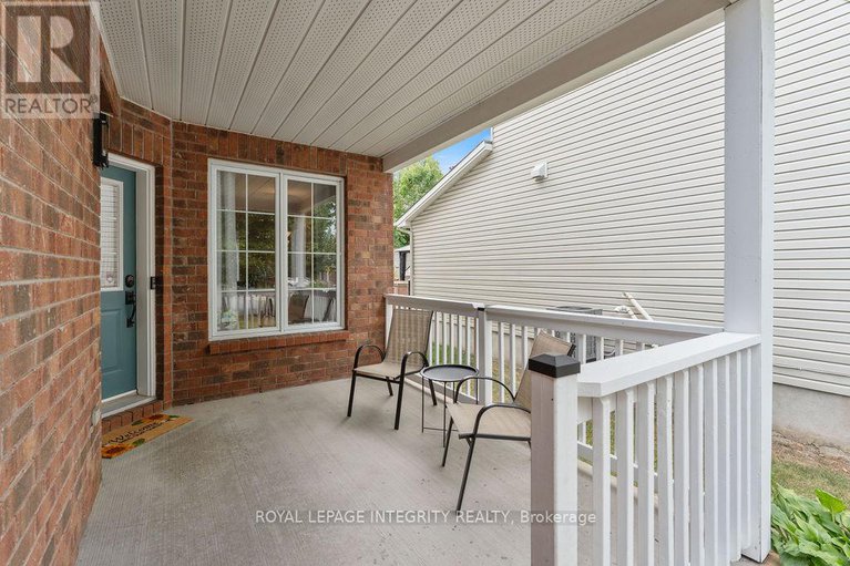 28910387/105-bishops-mills-way/beaverbrook/ottawa/ontario/K2K3C2_2