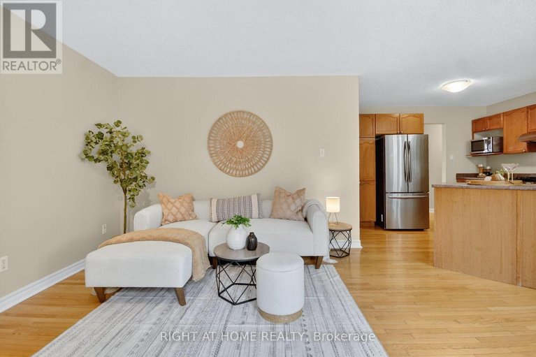 29474231/30-randall-james-drive/stittsville-central/ottawa/ontario/K2S1M4_18