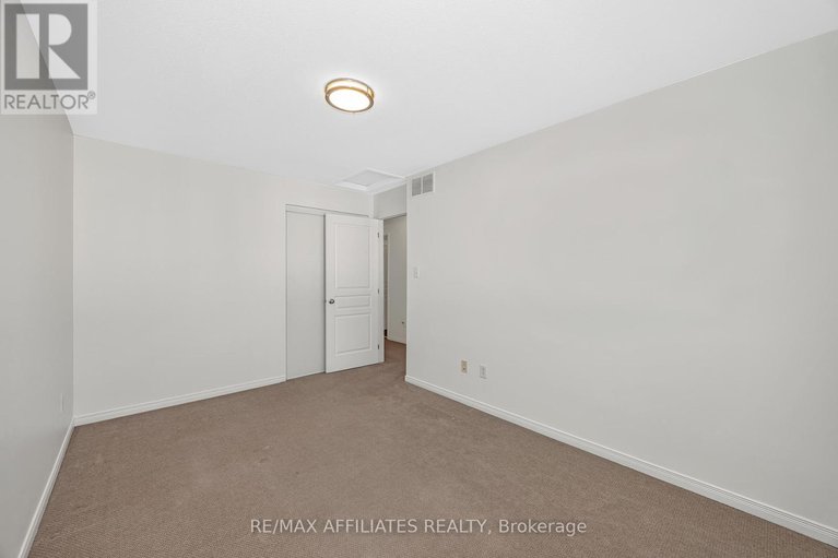 28998988/17-kirkstone-private-e/stonebridge/ottawa/ontario/K2J5E7_24