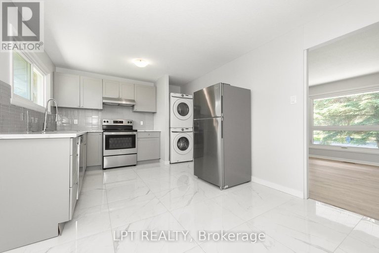 28384629/5-attwood-crescent/city-viewskylinefisher-heightsparkwood-hills/ottawa/ontario/K2E5B1_10
