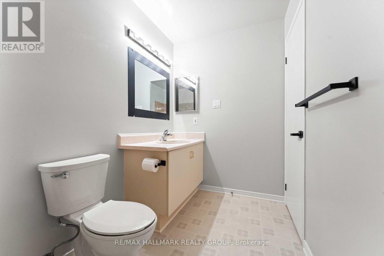28946187/647-apollo-way/fallingbrookpineridge/ottawa/ontario/K4A1T2_34
