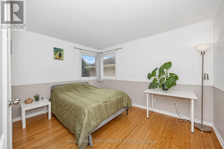 28785273/8-hyannis-avenue/cedargrovefraserdale/ottawa/ontario/K2J3H8_21