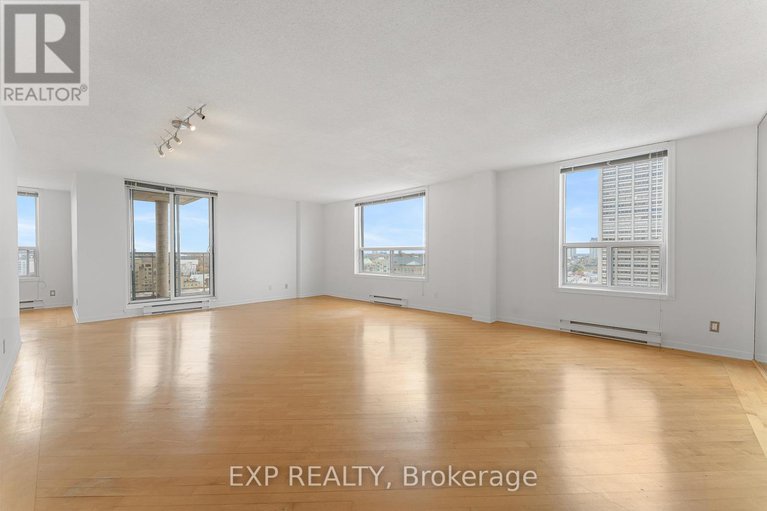 29084712/ph10-215-parkdale-avenue/mechanicsville/ottawa/ontario/K1Y4T8_9