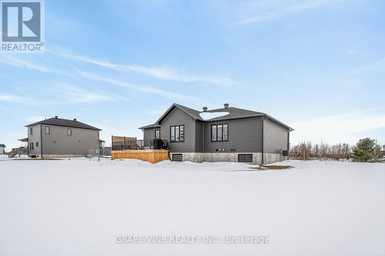 29432305/106-maplestone-drive/north-grenville-twp-kemptville-east/north-grenville/ontario/K0G1J0_37
