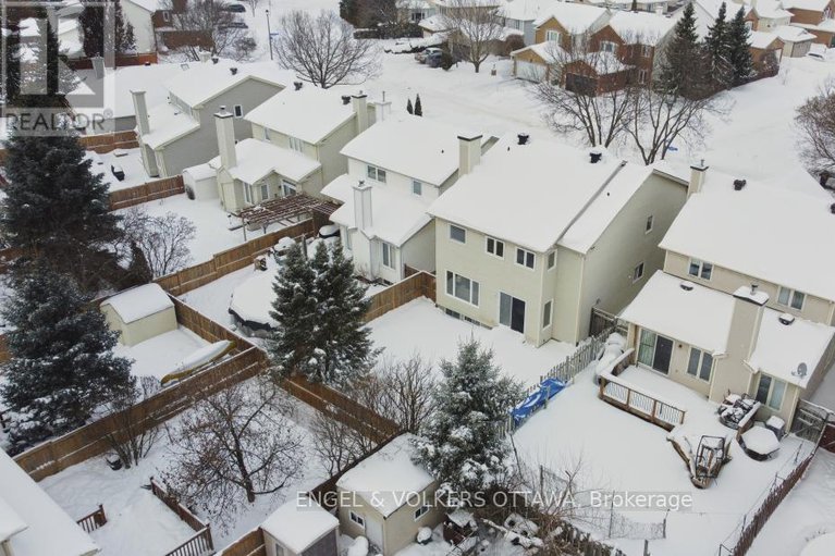 29360554/123-longshire-circle/longfields/ottawa/ontario/K2J4L1_36