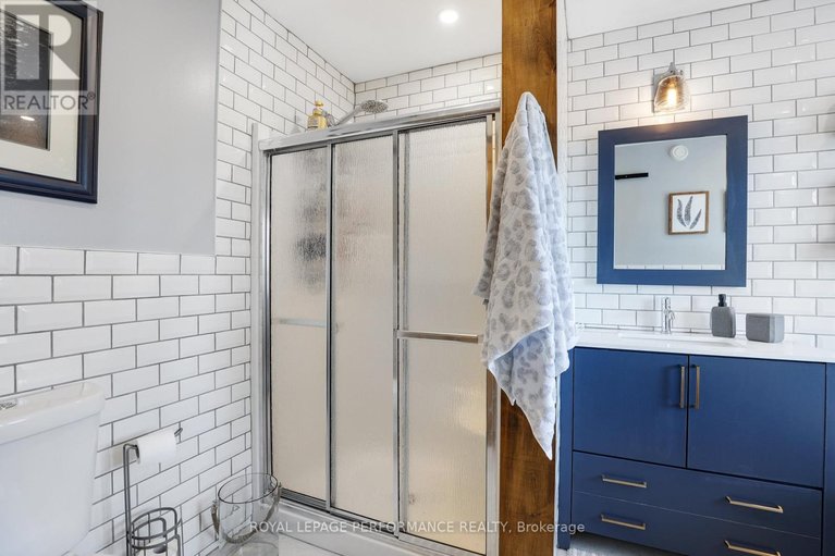 29451850/104-hillman-marsh-way/blossom-parkkemp-parkfindlay-creek/ottawa/ontario/K1T0B1_26