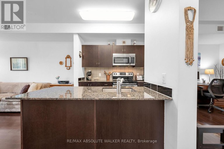 29383009/210-90-landry-street/vanier/ottawa/ontario/K1L0A9_6