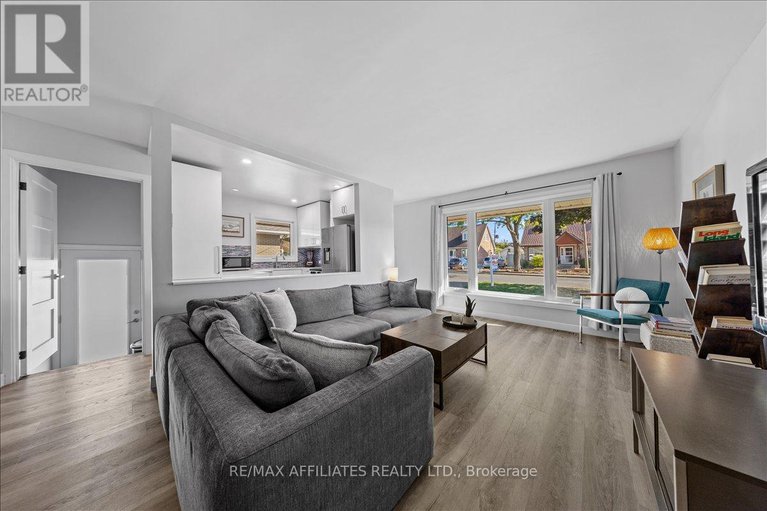 28869216/381-spartan-avenue/vanier/ottawa/ontario/K1K1J6_6
