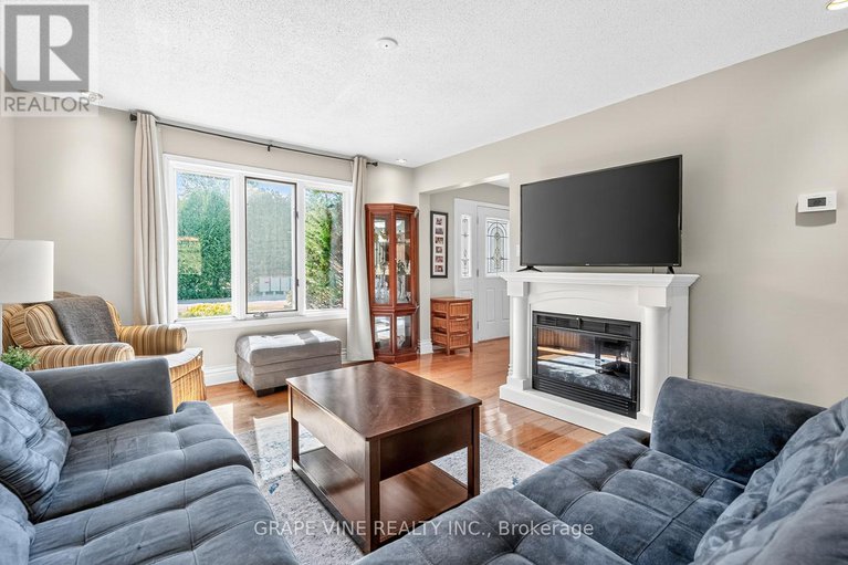 28888059/1366-cornfield-crescent/greely/ottawa/ontario/K4P1E6_10