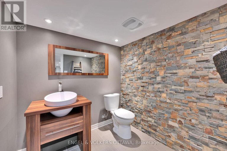 29038838/5-wynridge-place/emerald-meadowstrailwest/ottawa/ontario/K2M2S9_43