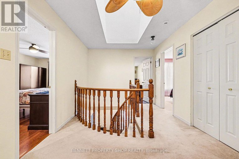 29325608/15-brandy-creek-crescent/bridlewood/ottawa/ontario/K2M2B8_21