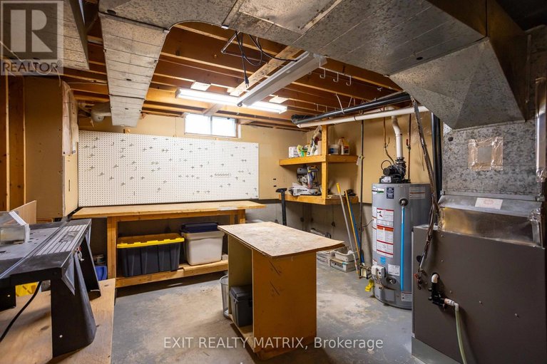 29636686/555-apollo-way/fallingbrookpineridge/ottawa/ontario/K4A1V1_37