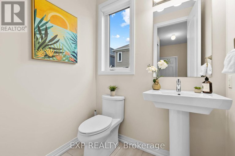 28902655/807-mercier-crescent/orleans-village/ottawa/ontario/K1W1E6_15