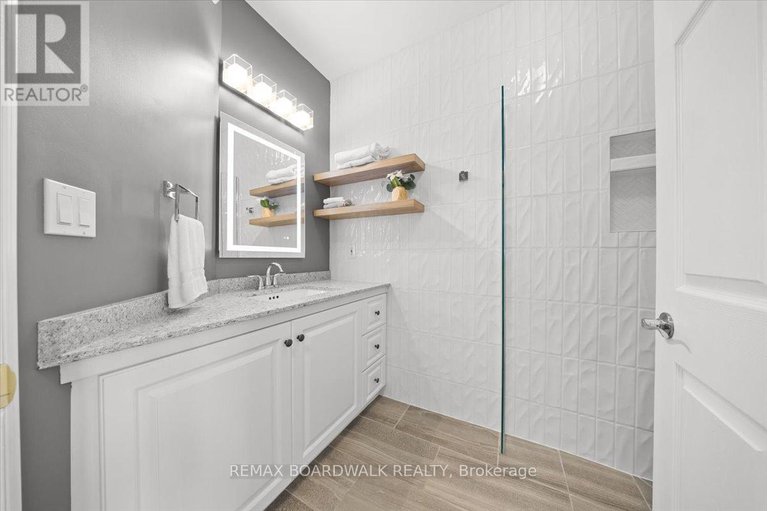 29641184/1210-barnett-drive/cumberland-village/ottawa/ontario/K4C1C7_36