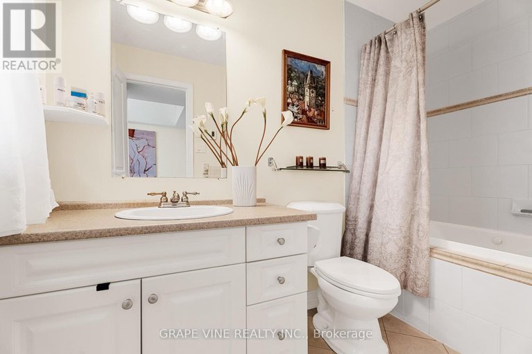 28366149/709-melbourne-avenue/laurentianview/ottawa/ontario/K2A1X4_25