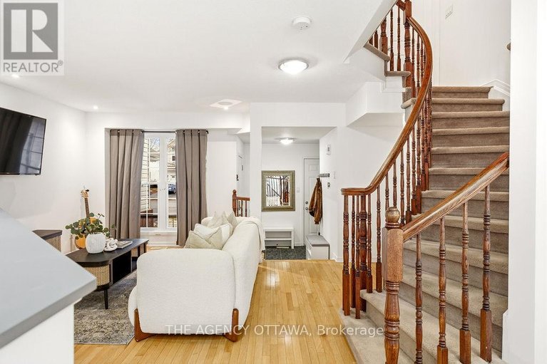 29552737/555-aberfoyle-circle/morgans-grantsouth-march/ottawa/ontario/K2K3R4_4